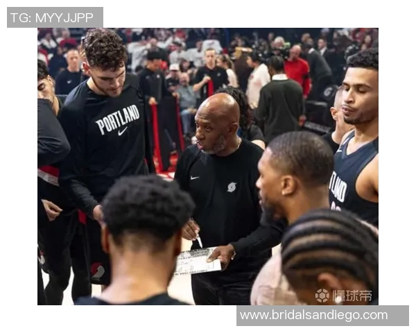 开拓者主帅荣膺最佳战术奖：他如何引领球队迈向巅峰？